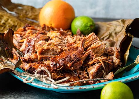  Cochinita Pibil: Smoky and Melt-in-your-Mouth Pork Cooked for Hours Under Banana Leaves!